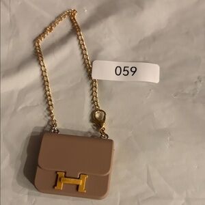 059,Elegant Tan Mini Bag with Gold Accents for Labubu Doll(Doll not included)